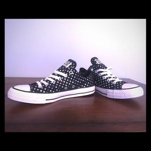 Converse all stars new women’s size 9 men size 7